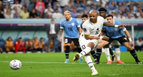 بذكريات 2010.. أندريه أيو يهدر ركلة جزاء لغانا أمام أوروجواي (فيديو)